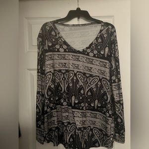 Amazon-2XL-Black and Cream